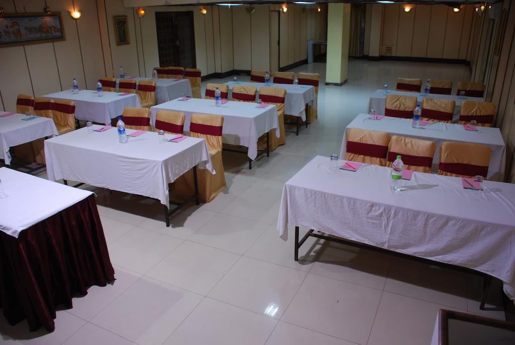 Hotel Mandakini Jaya International Hyderabad Exterior foto